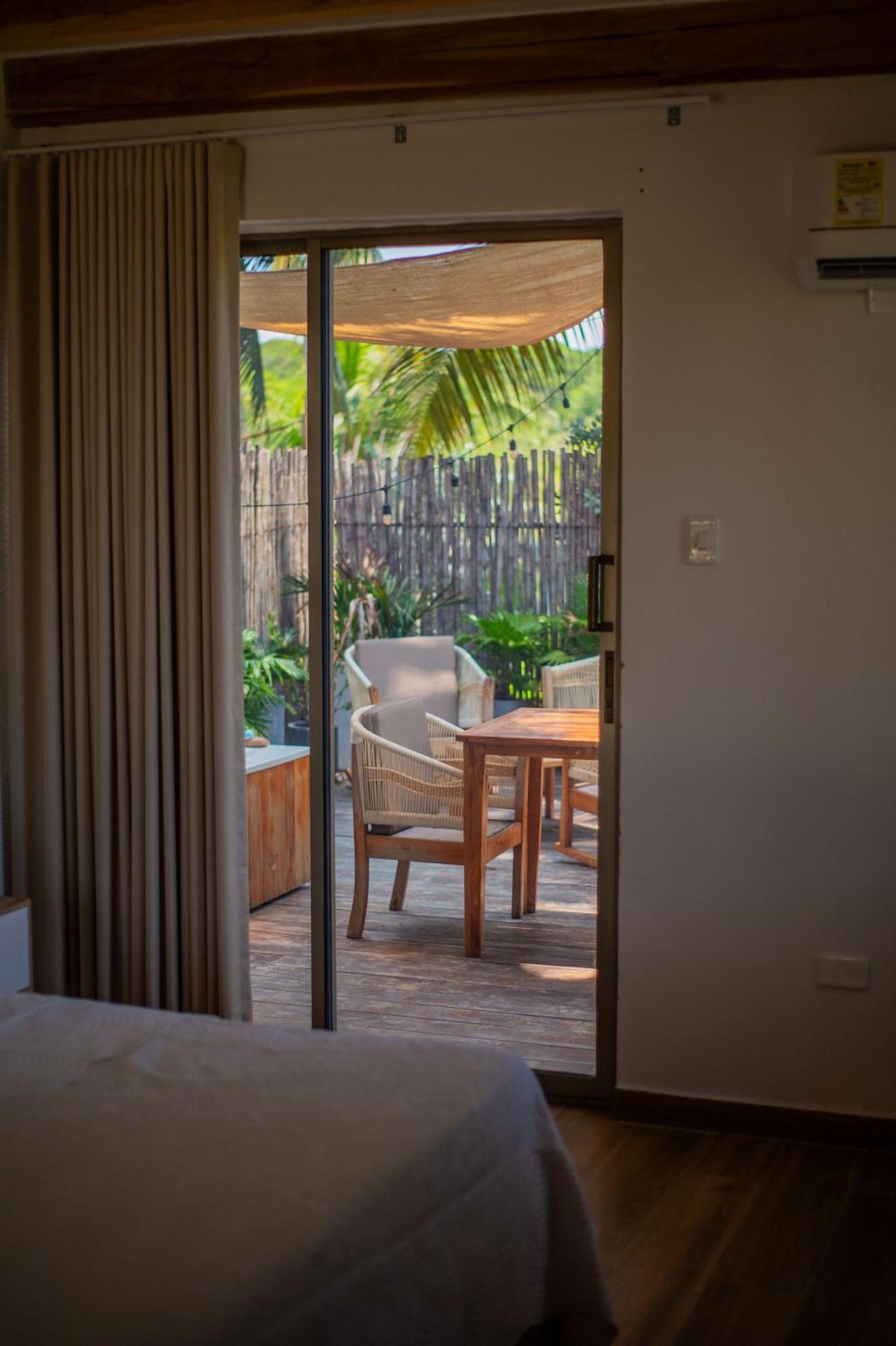 Palmarito Beach Hotel ティエラ・ボンバ エクステリア 写真